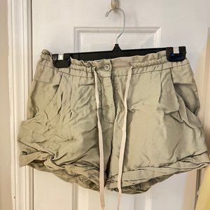 Wilfred High waisted linen shorts